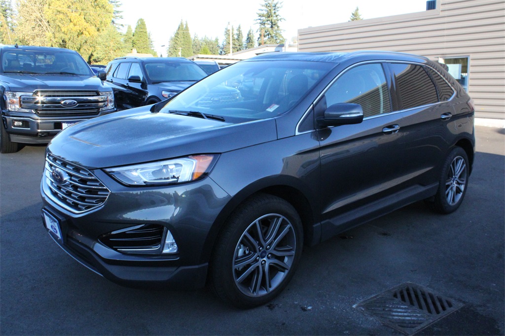 Pre-Owned 2019 Ford Edge Titanium AWD 4D Sport Utility